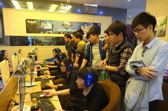 Rare Atom 教练：我们的BP准备得非常充分，队友之间的信任让我们赢得了比赛